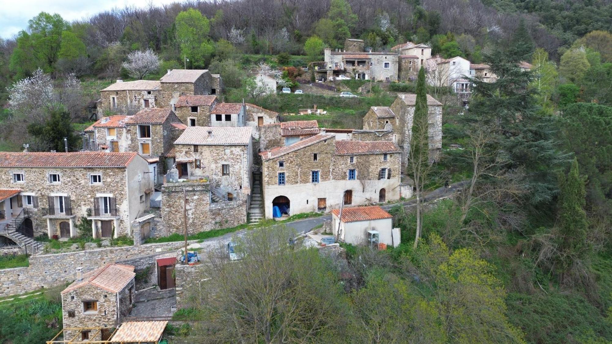 Bed and Breakfast Mas D'Aval Ле-Виган Экстерьер фото
